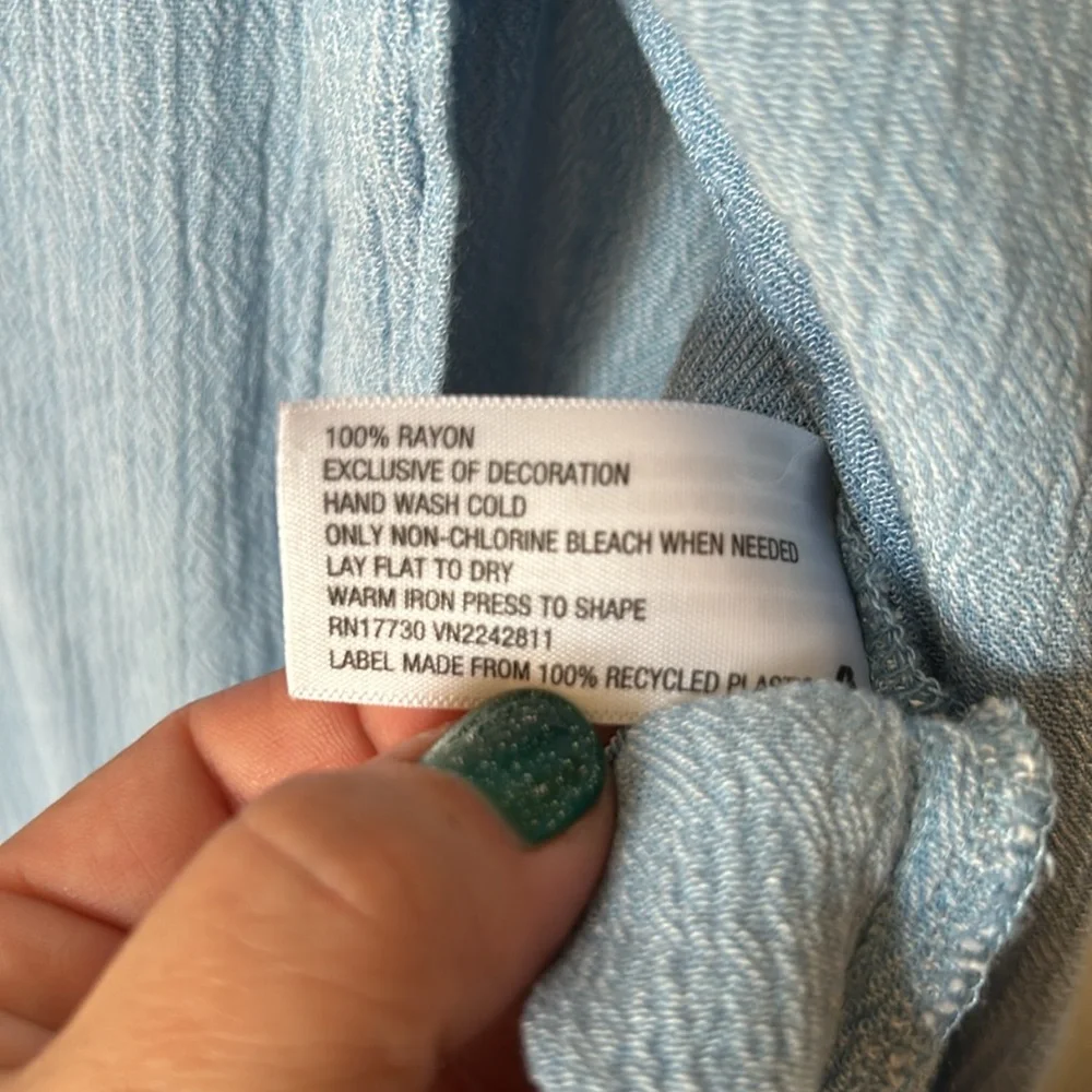 Xhilaration sleeveless top - Picture 5 of 5